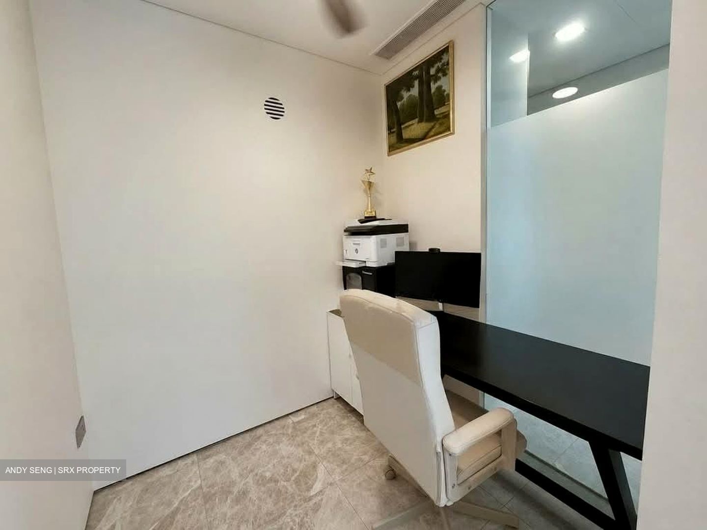 The Laurels (D9), Condominium #606817101